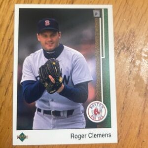 1989 UD Roger Clemens #195